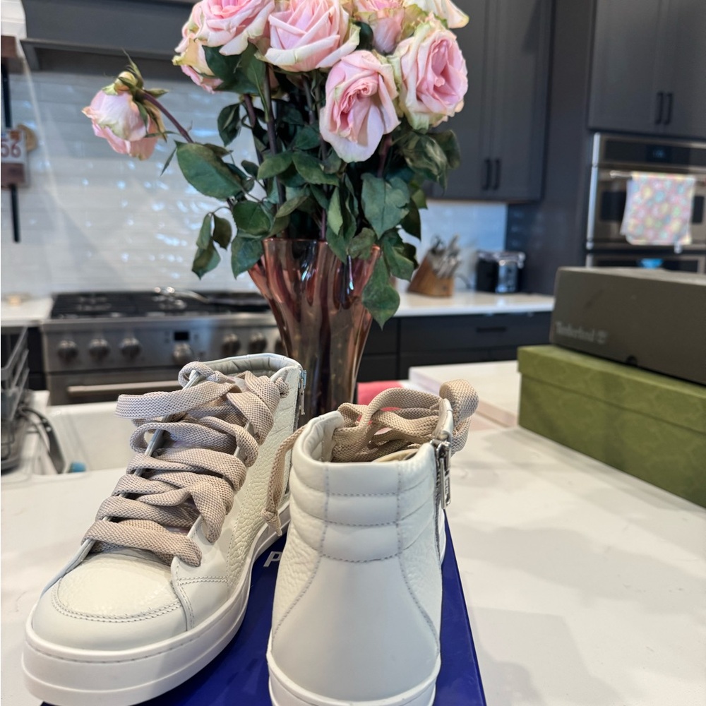 P448 Women's Sneakers in White and Gray - Picture 3 of 4